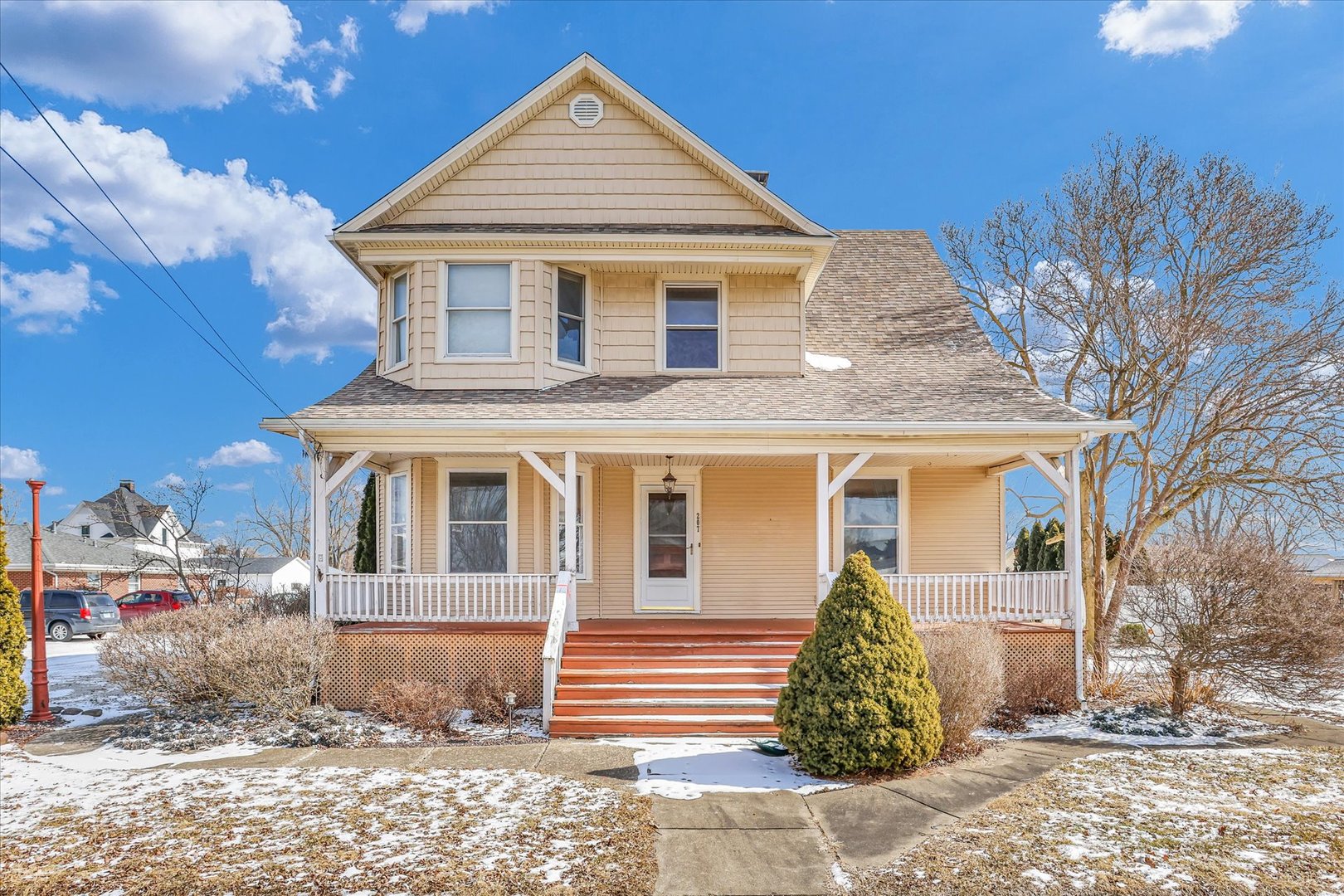 Catlin Real Estate Listings Main Image