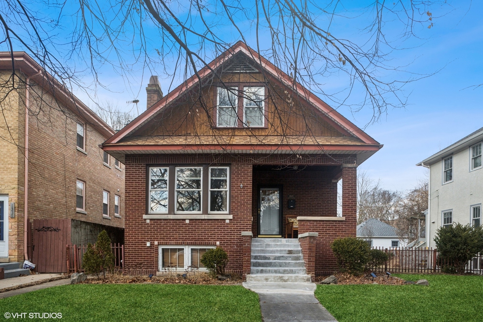 1327 Cleveland St Property Photo
