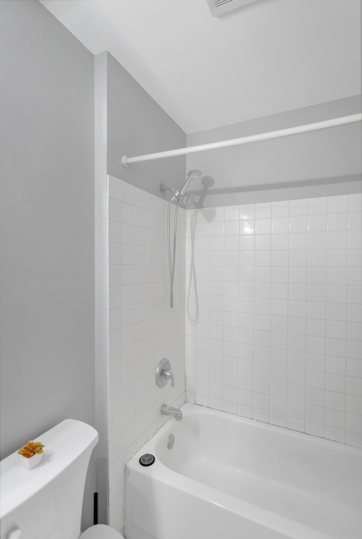 2703 Wayfaring Lane D Property Photo 17