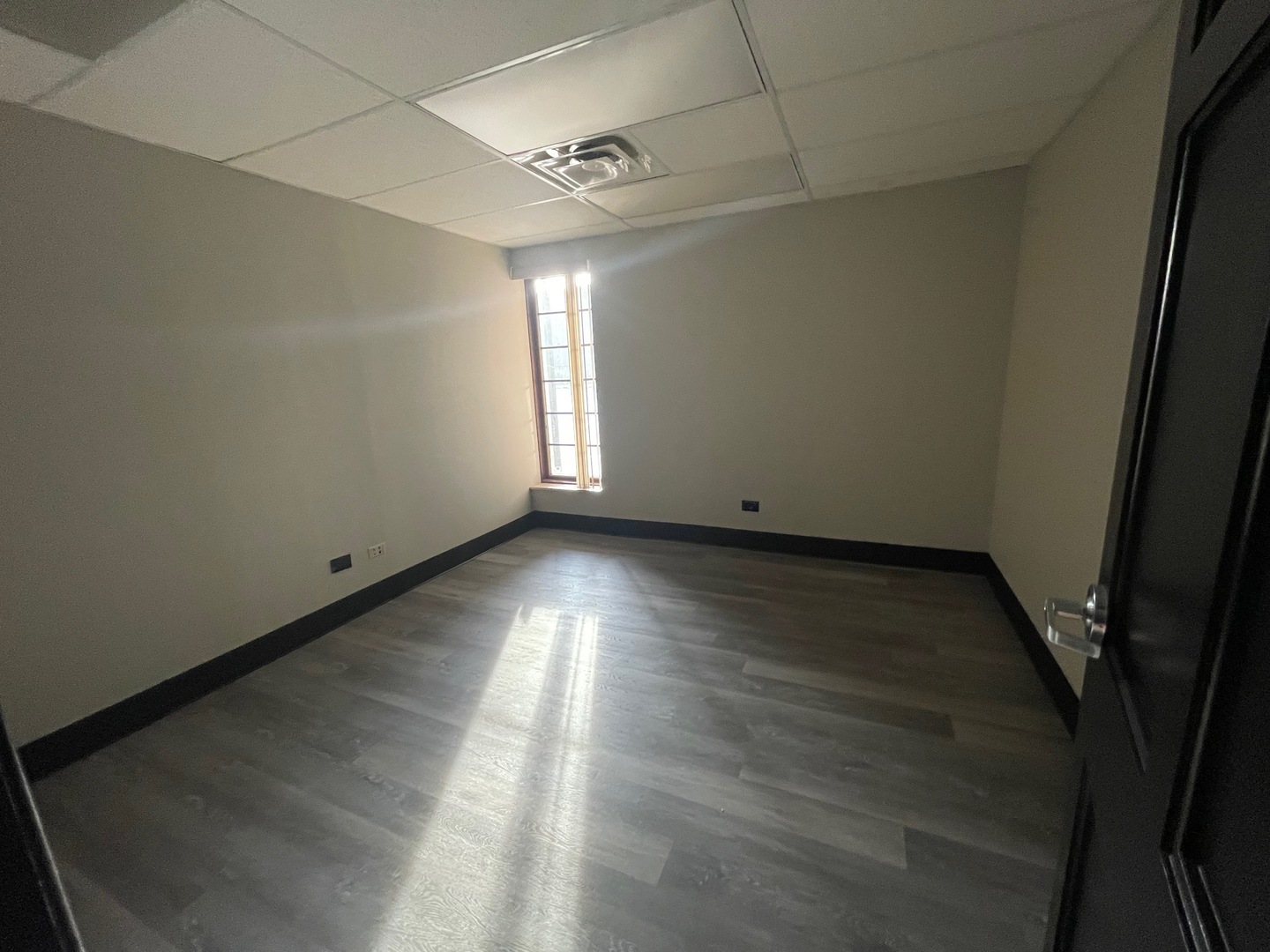 1819 N Dot St Property Photo 6
