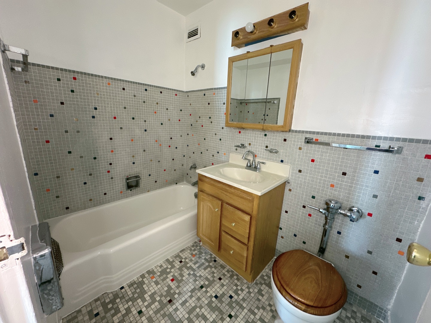 7337 S South Shore Drive 503 Property Photo 6