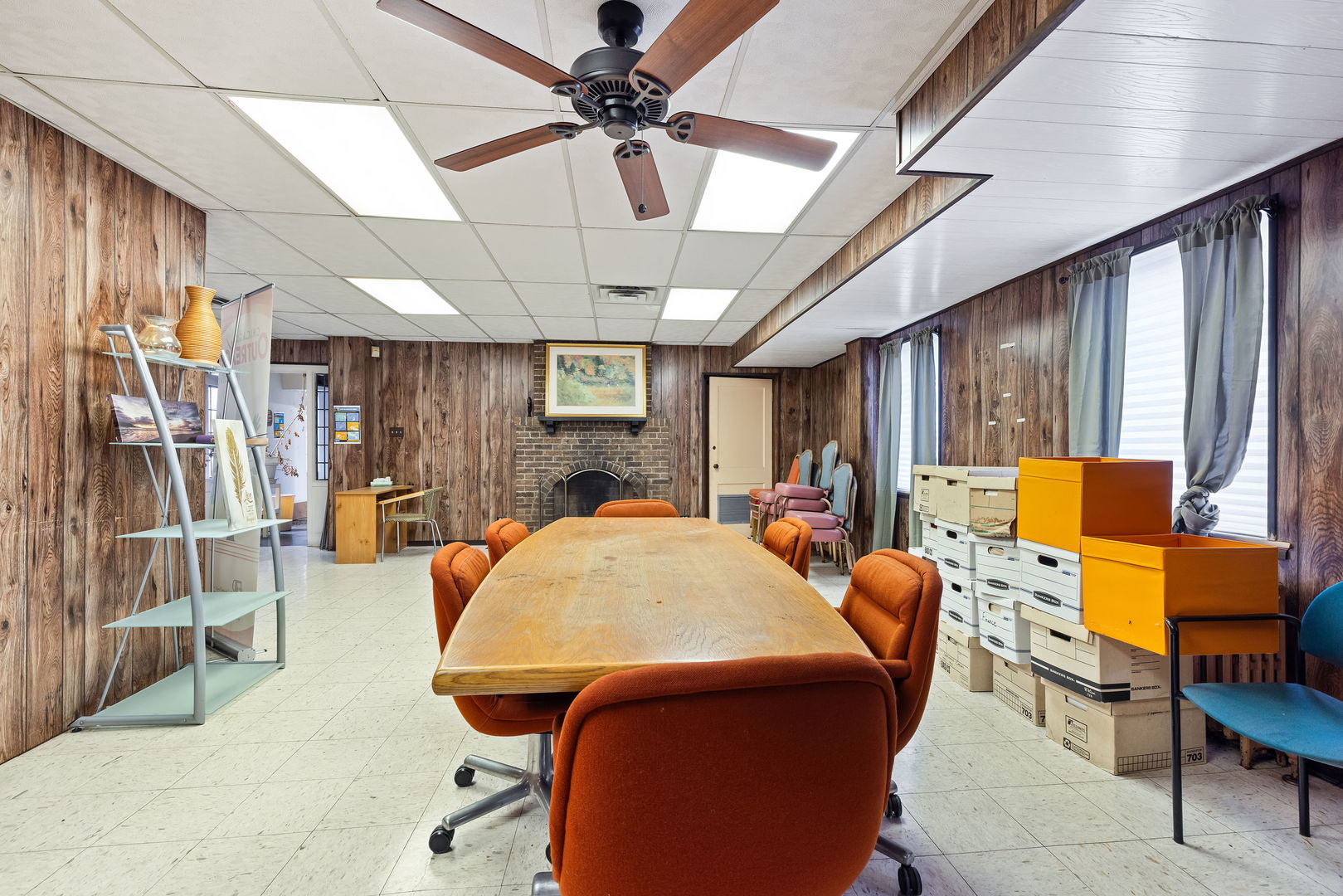 8100 S Calumet Avenue Property Photo 10