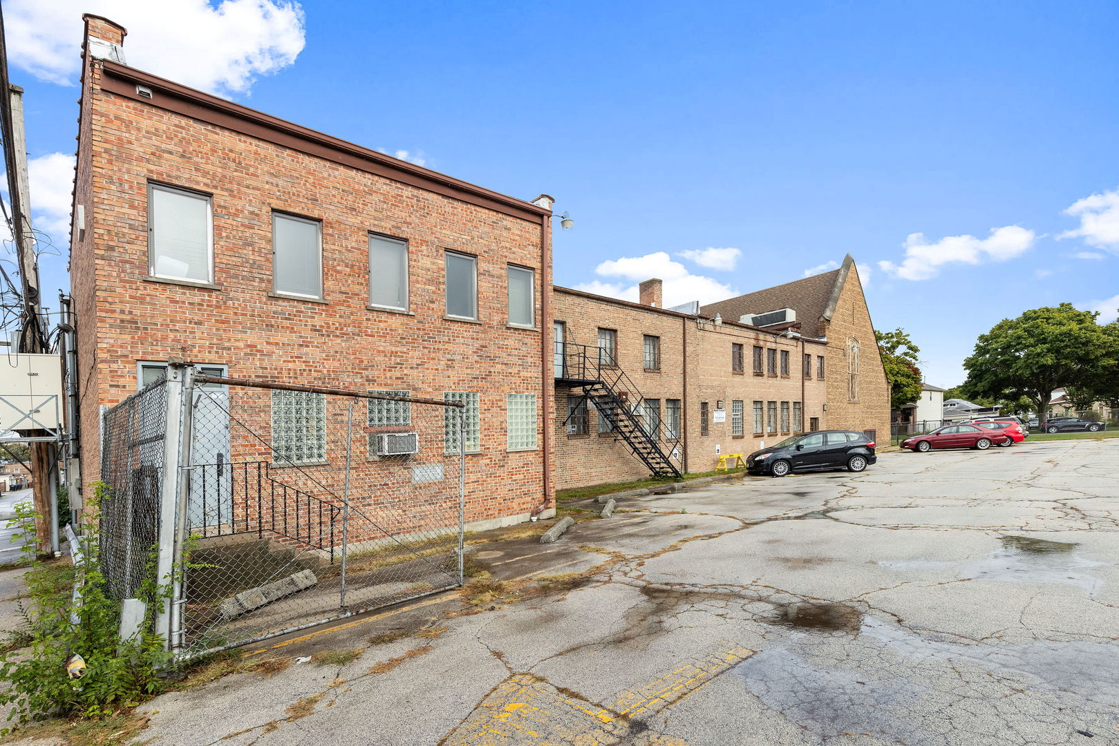 8100 S Calumet Avenue Property Photo 36