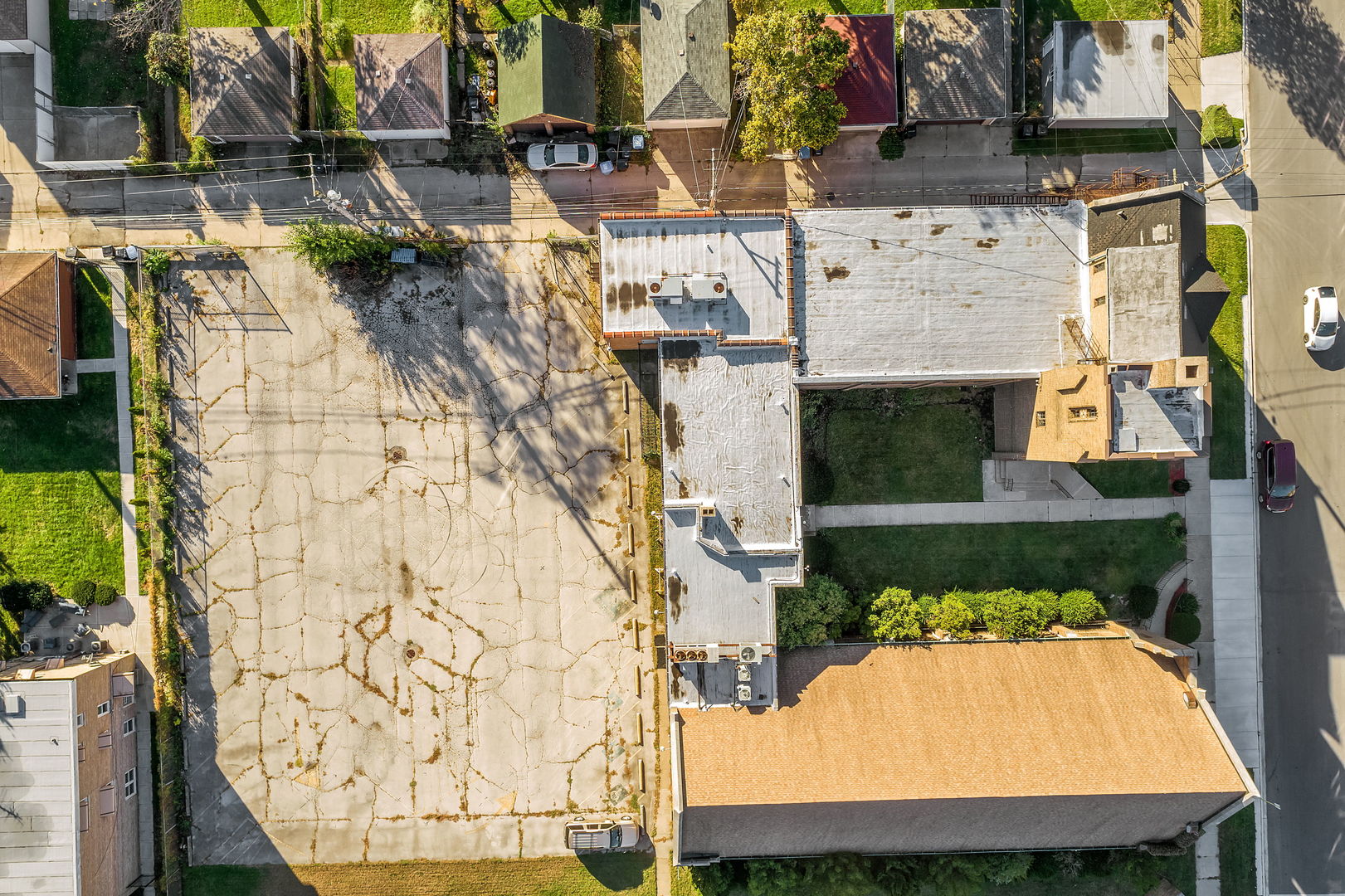 8100 S Calumet Avenue Property Photo 37