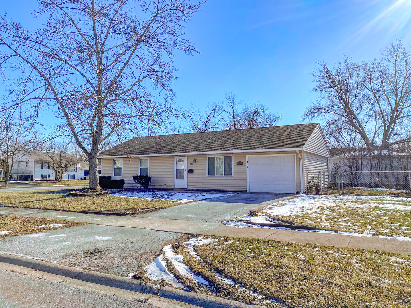 208 E Mulberry Drive Property Photo