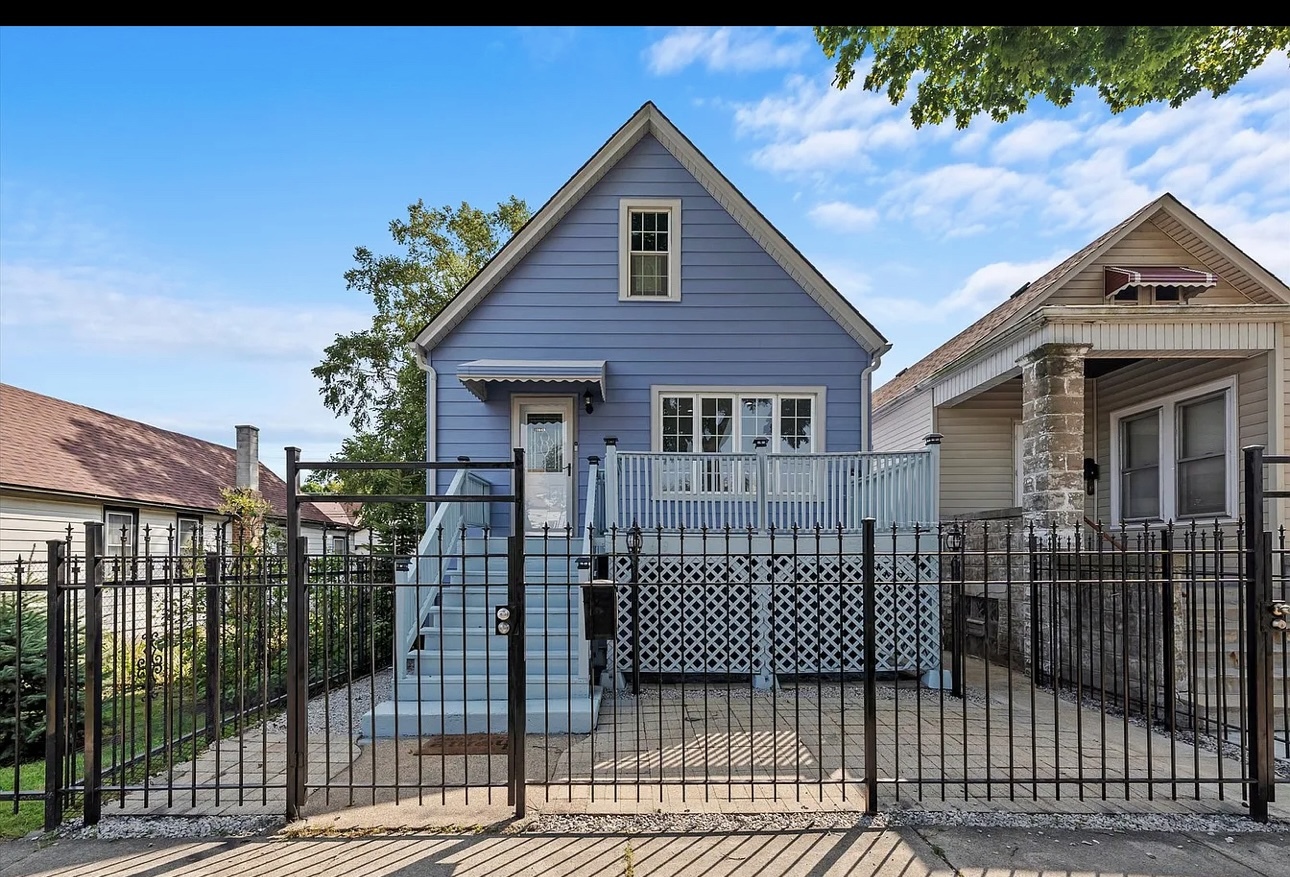 10649 S Avenue J Property Photo