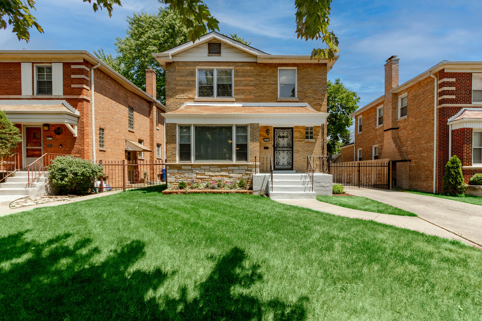 6707 S Euclid Avenue Property Photo