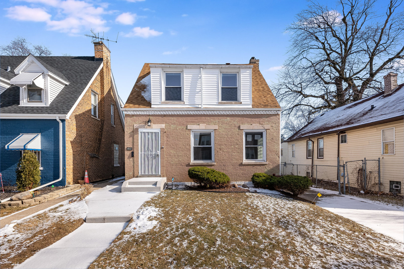 8435 S Cregier Avenue Property Photo