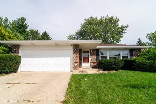 2123 N Haig Ct Property Photo