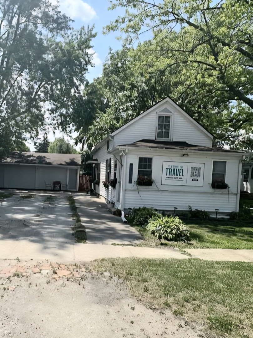 110 S Cherry Street Property Photo 3