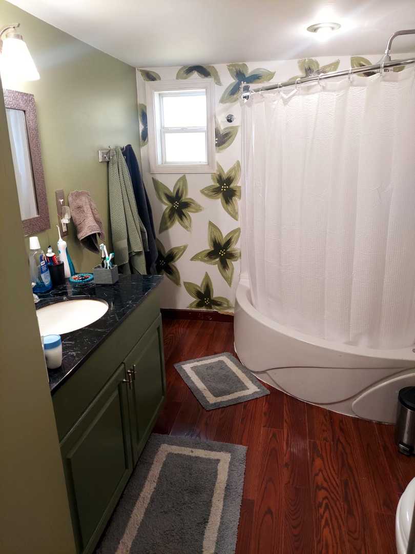 110 S Cherry Street Property Photo 26