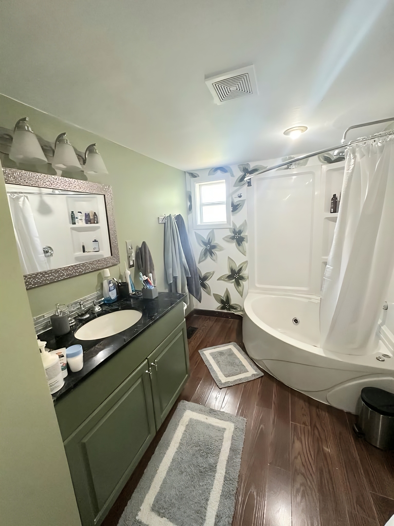 110 S Cherry Street Property Photo 29