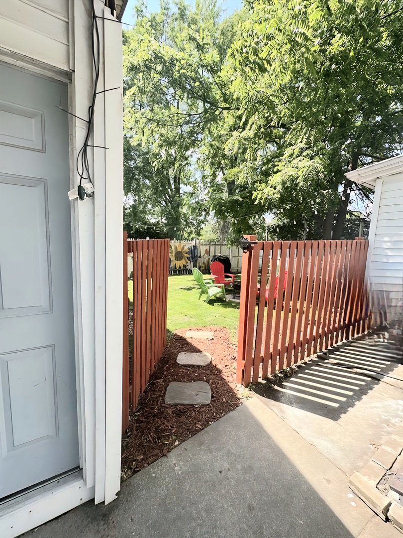 110 S Cherry Street Property Photo 42