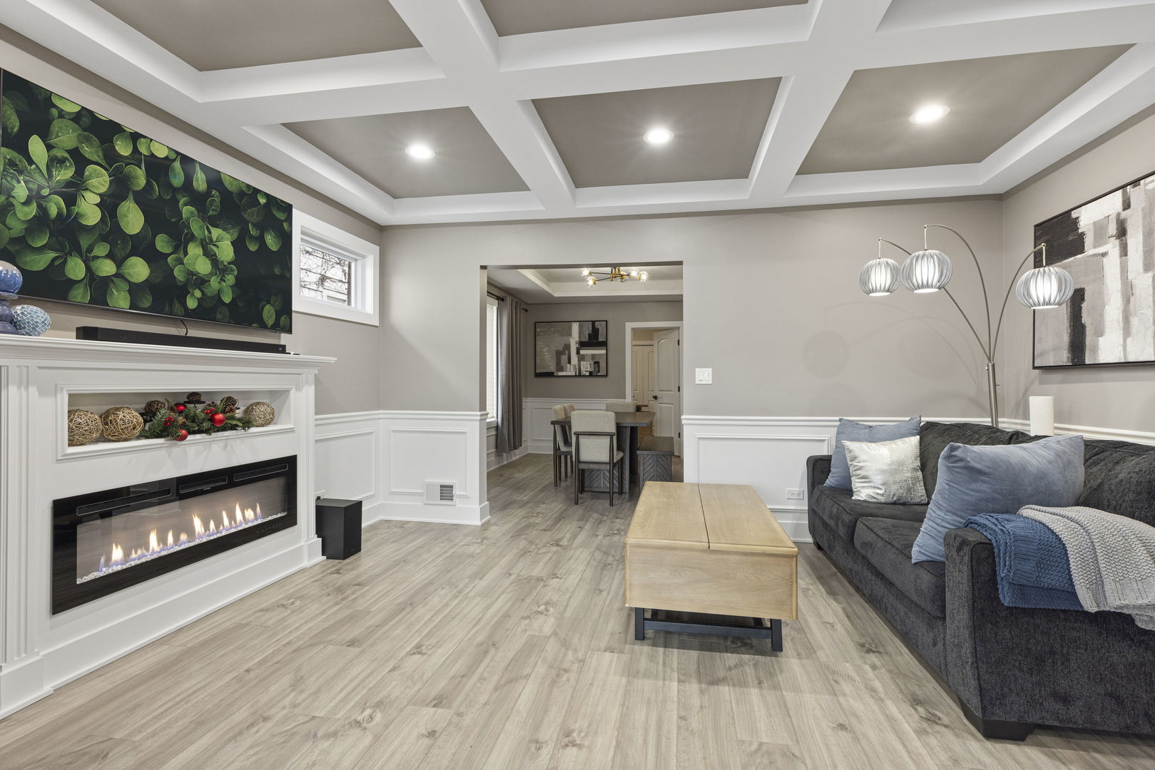 8126 S Dante Avenue Property Photo 6