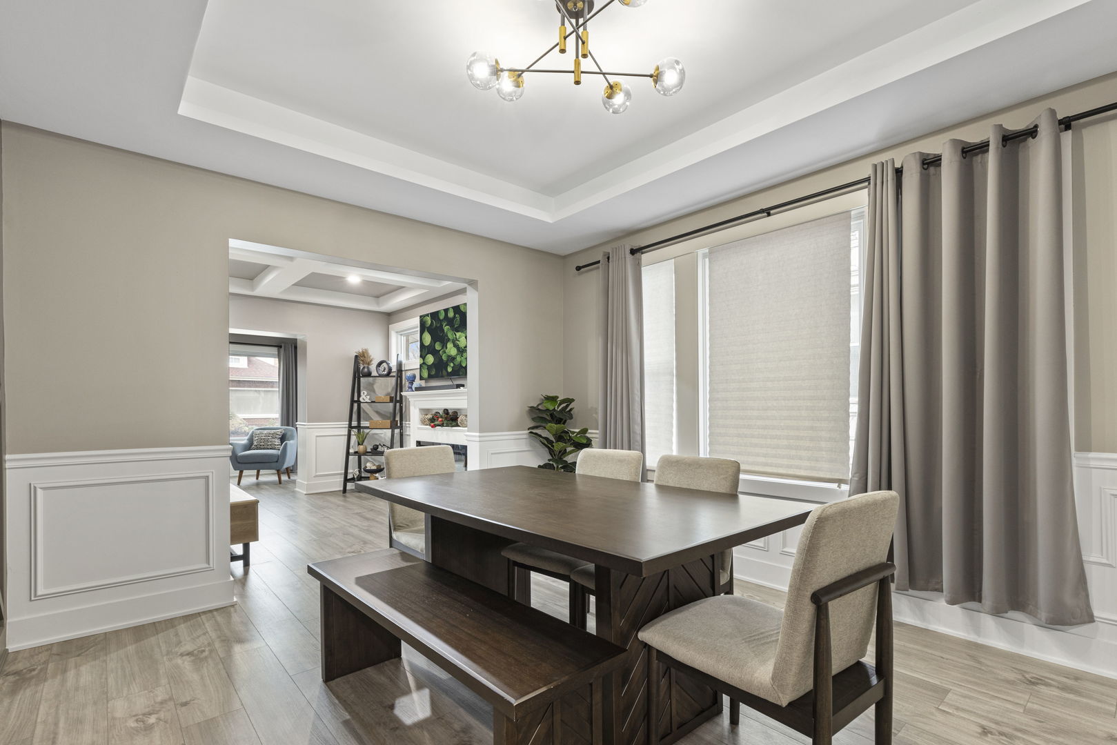 8126 S Dante Avenue Property Photo 8