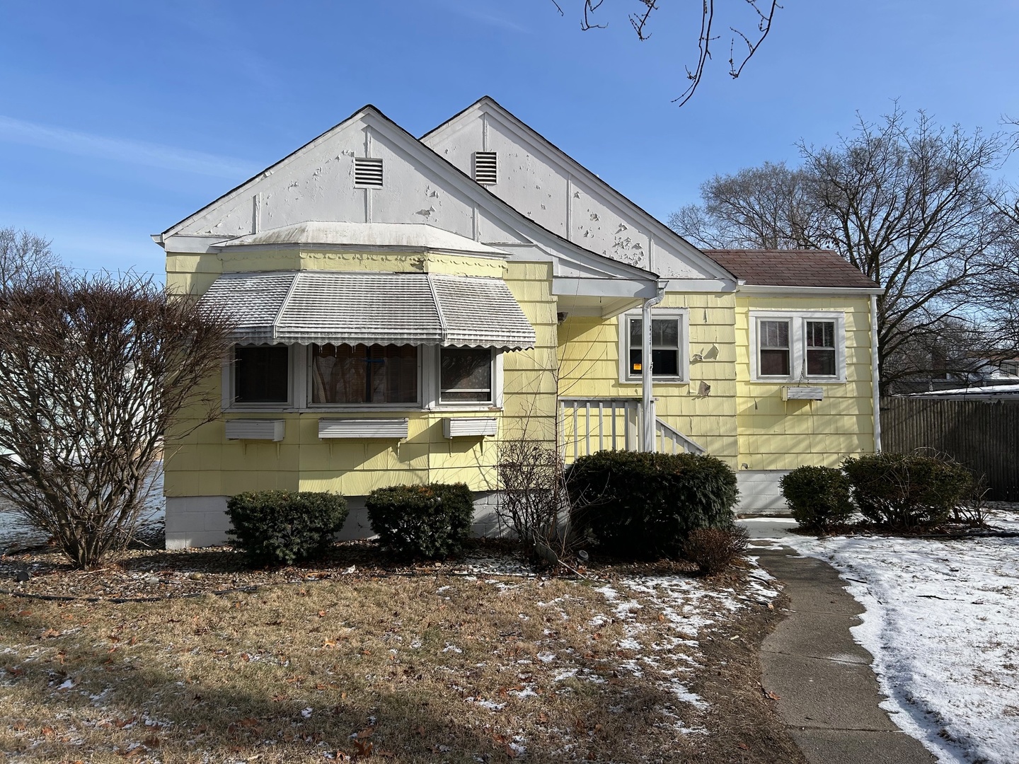 18251 Oakwood Avenue Property Photo 1
