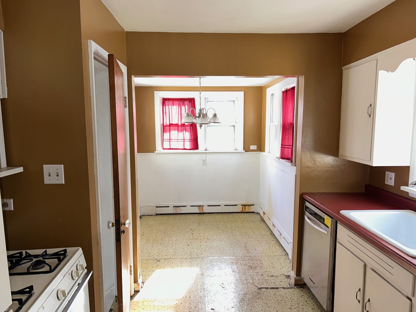 18251 Oakwood Avenue Property Photo 11