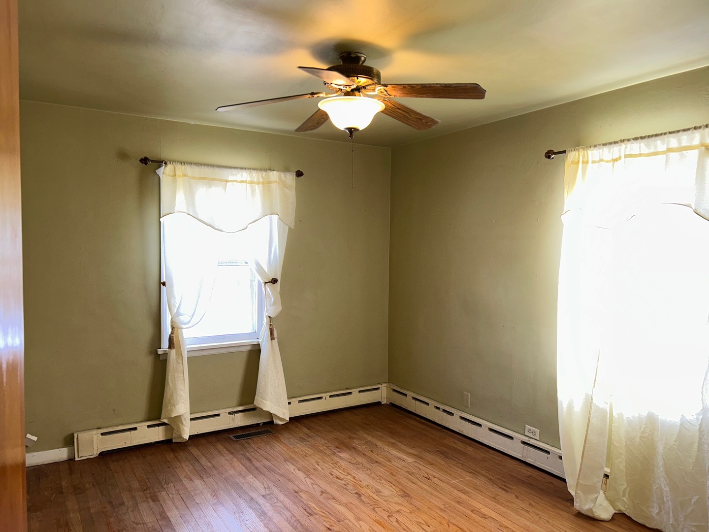 18251 Oakwood Avenue Property Photo 16