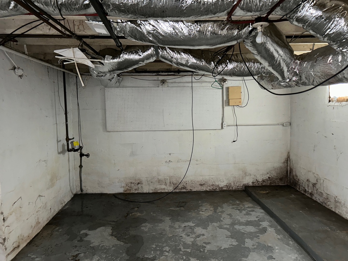 18251 Oakwood Avenue Property Photo 19