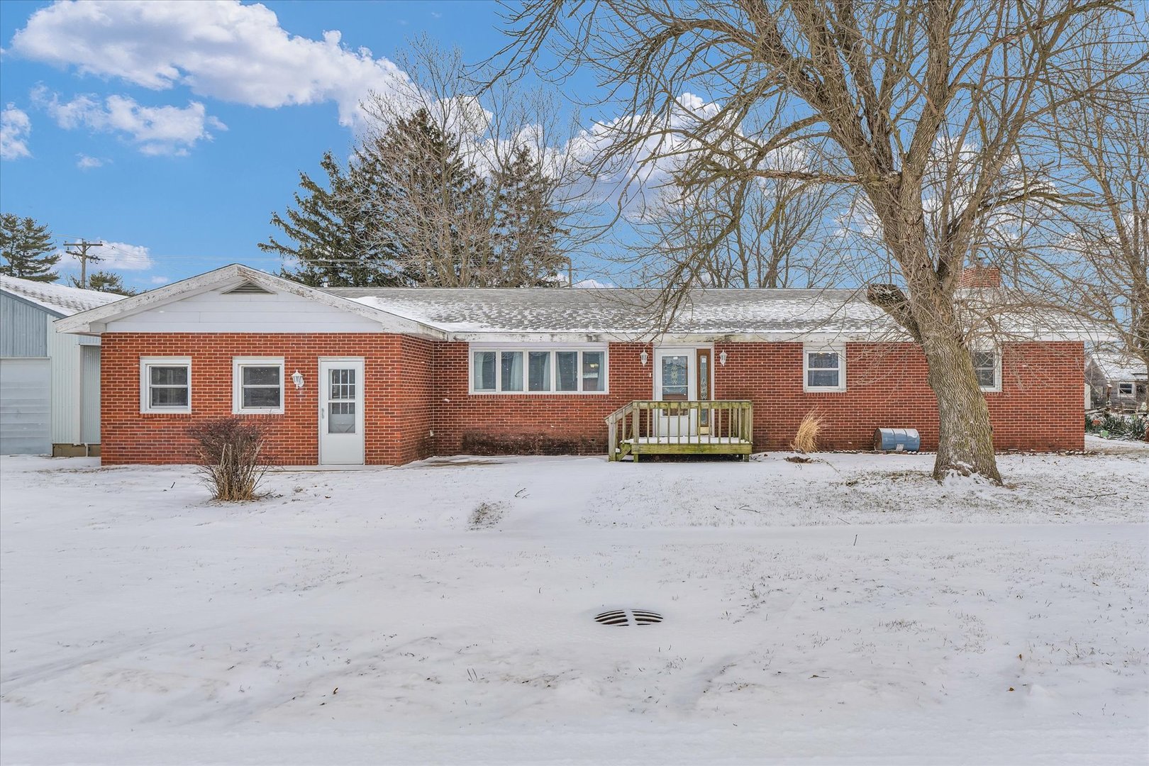 103 S Walnut Street Property Photo