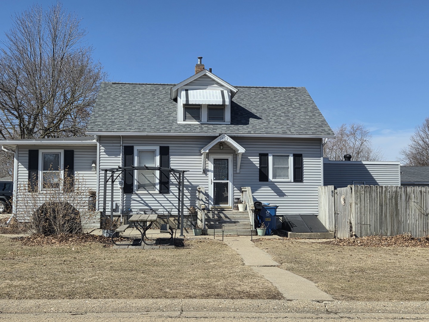 1903 11th Street Property Photo