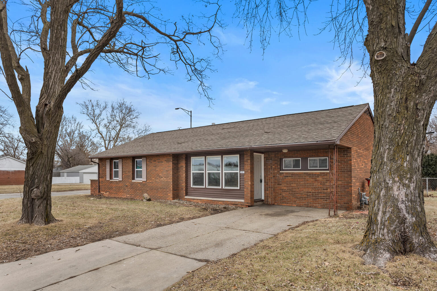 1410 N Mattis Avenue Property Photo 1