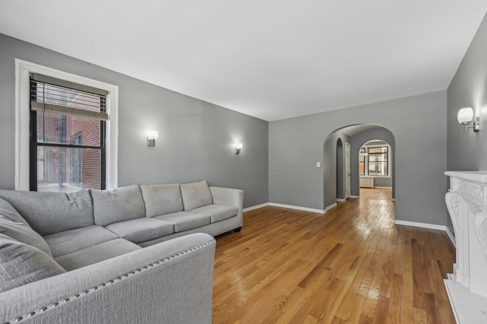 2052 E 69th Street 1b Property Photo 5