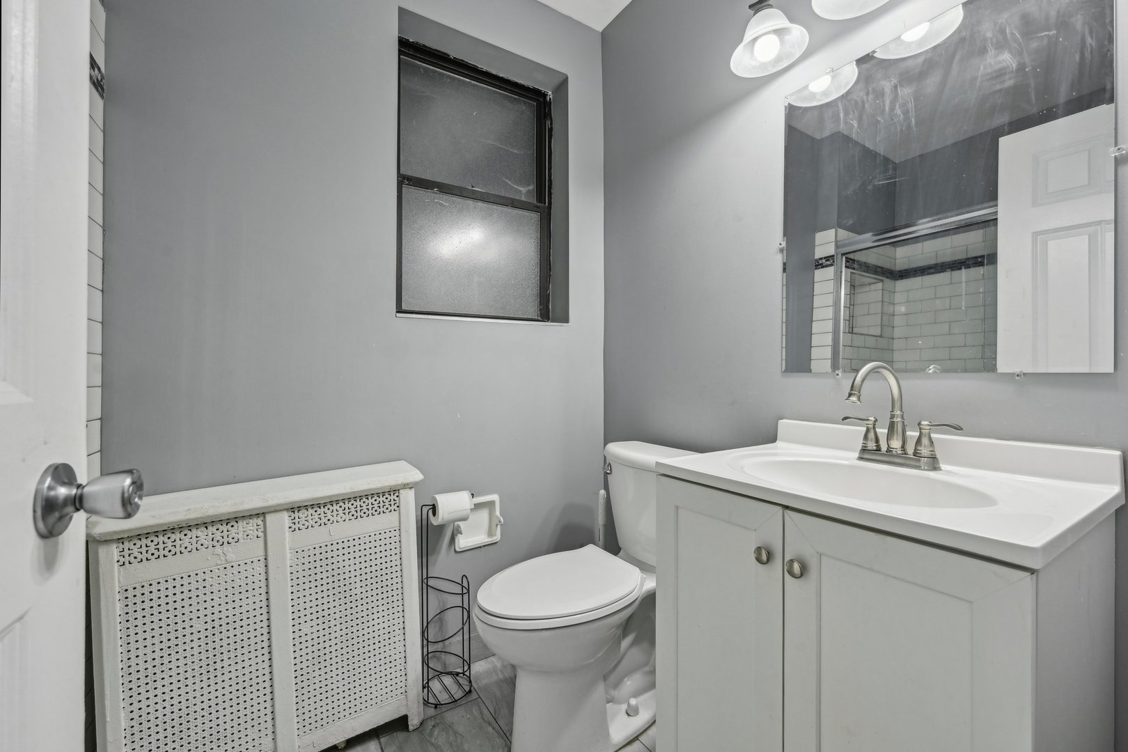 2052 E 69th Street 1b Property Photo 13
