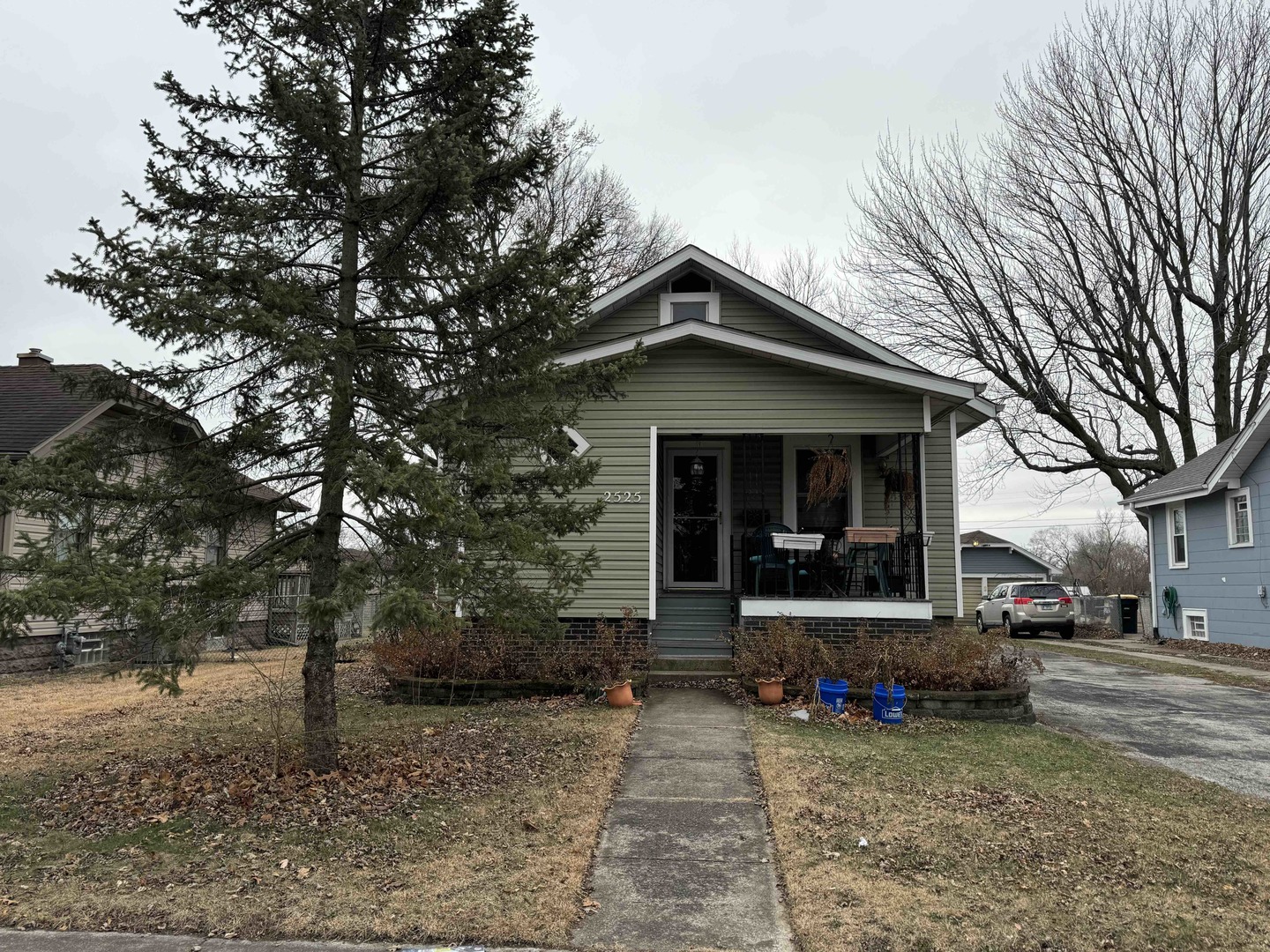 2525 183rd Street Property Photo 1