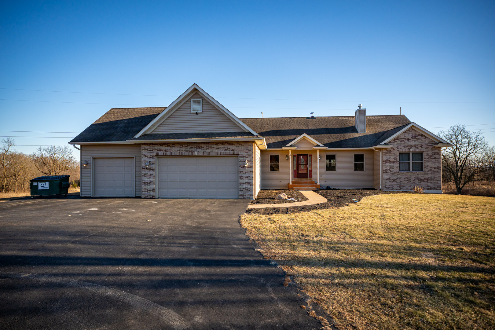 7753 N Crestview Road Property Photo