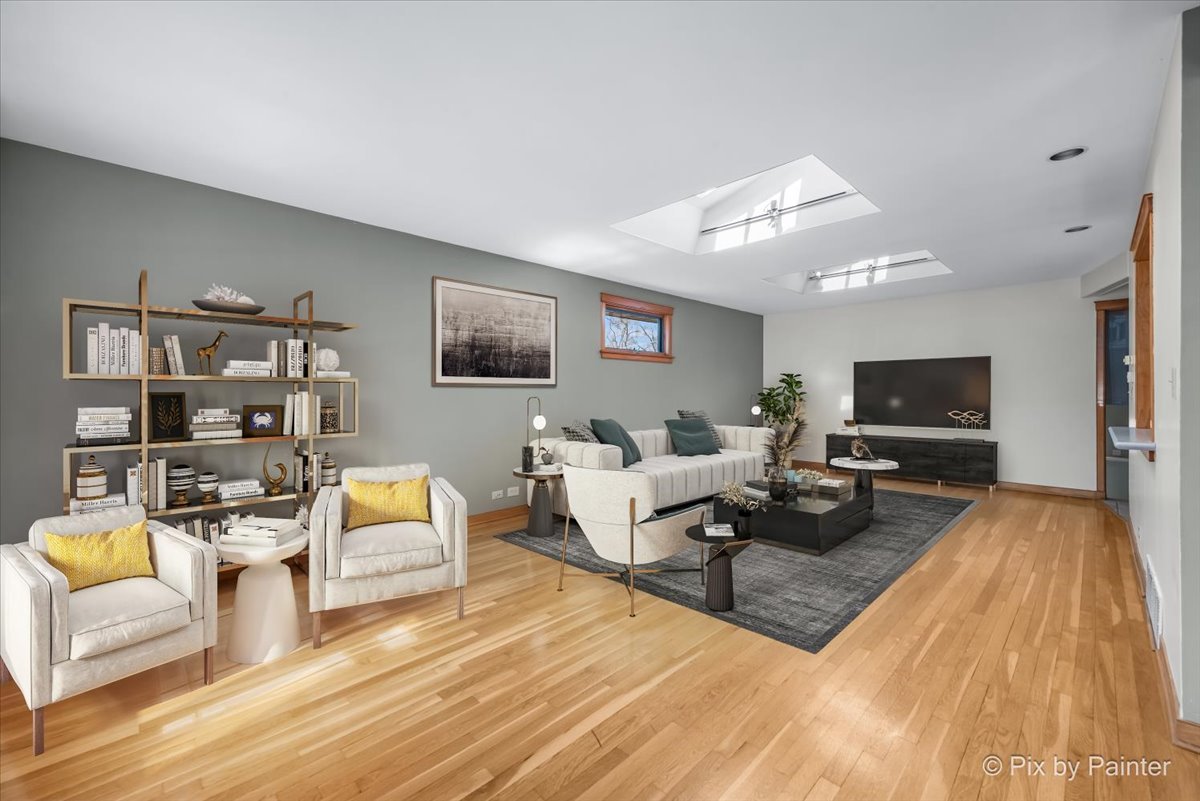 1112 62nd Place Property Photo 6