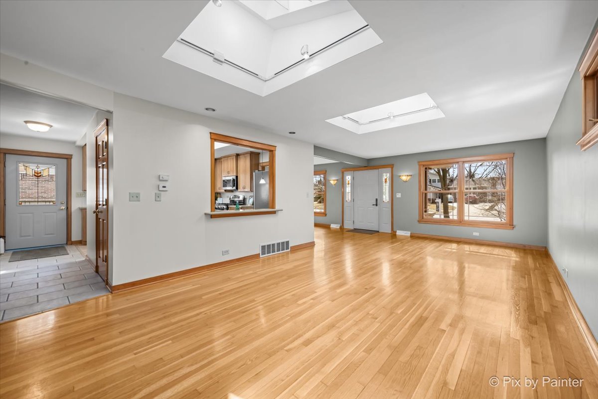 1112 62nd Place Property Photo 8