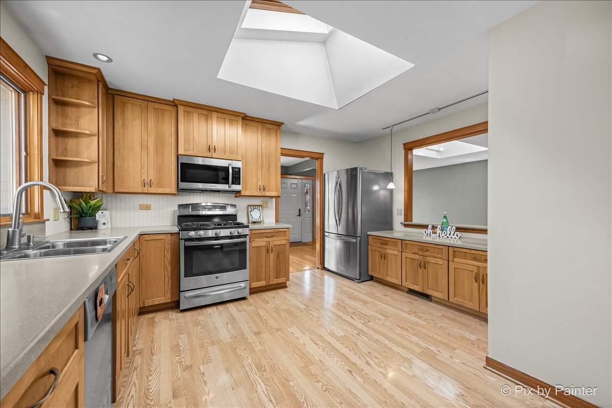 1112 62nd Place Property Photo 9