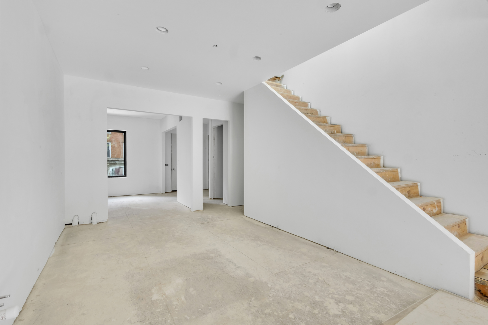 4721 S Ingleside Avenue Property Photo 3