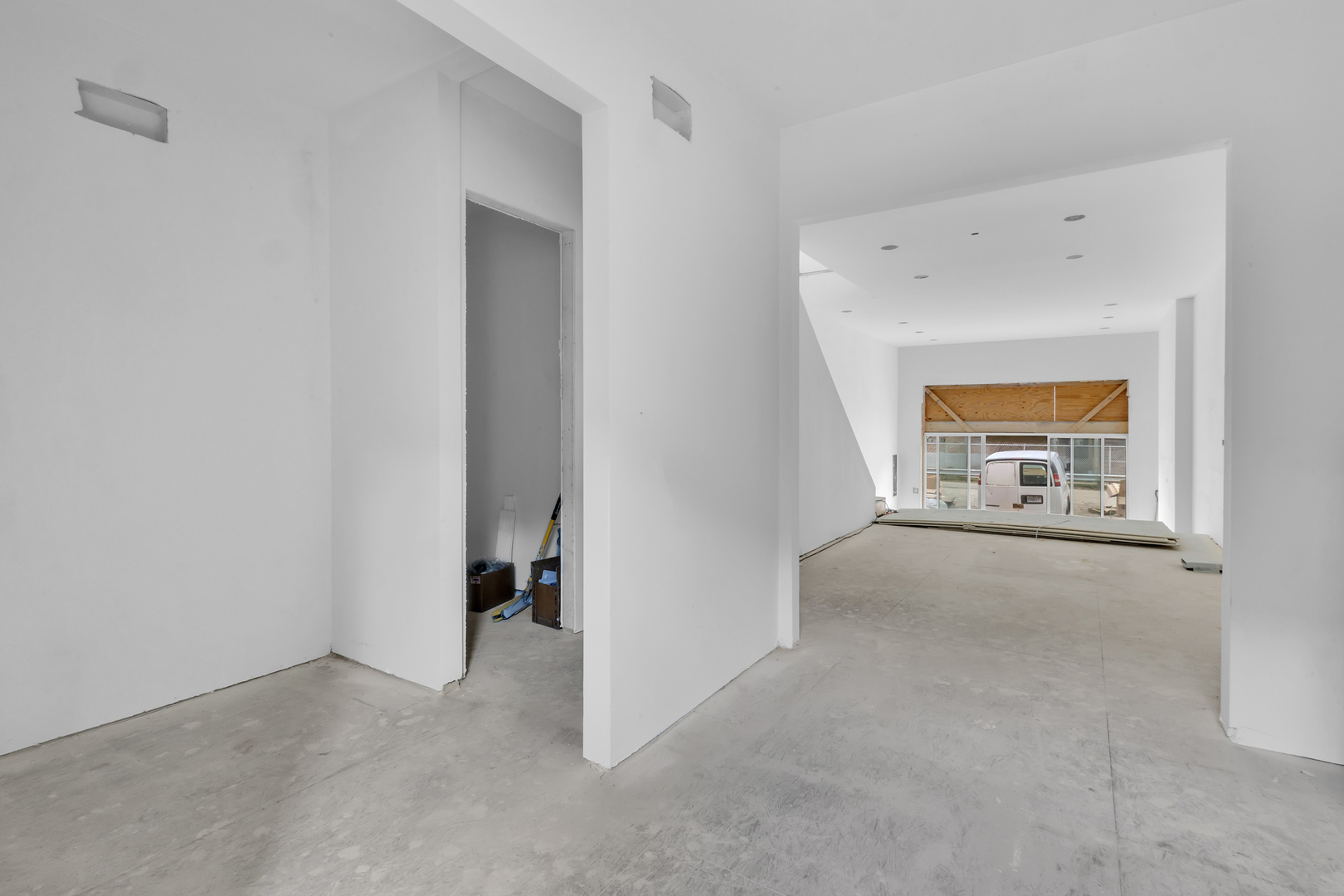 4721 S Ingleside Avenue Property Photo 4