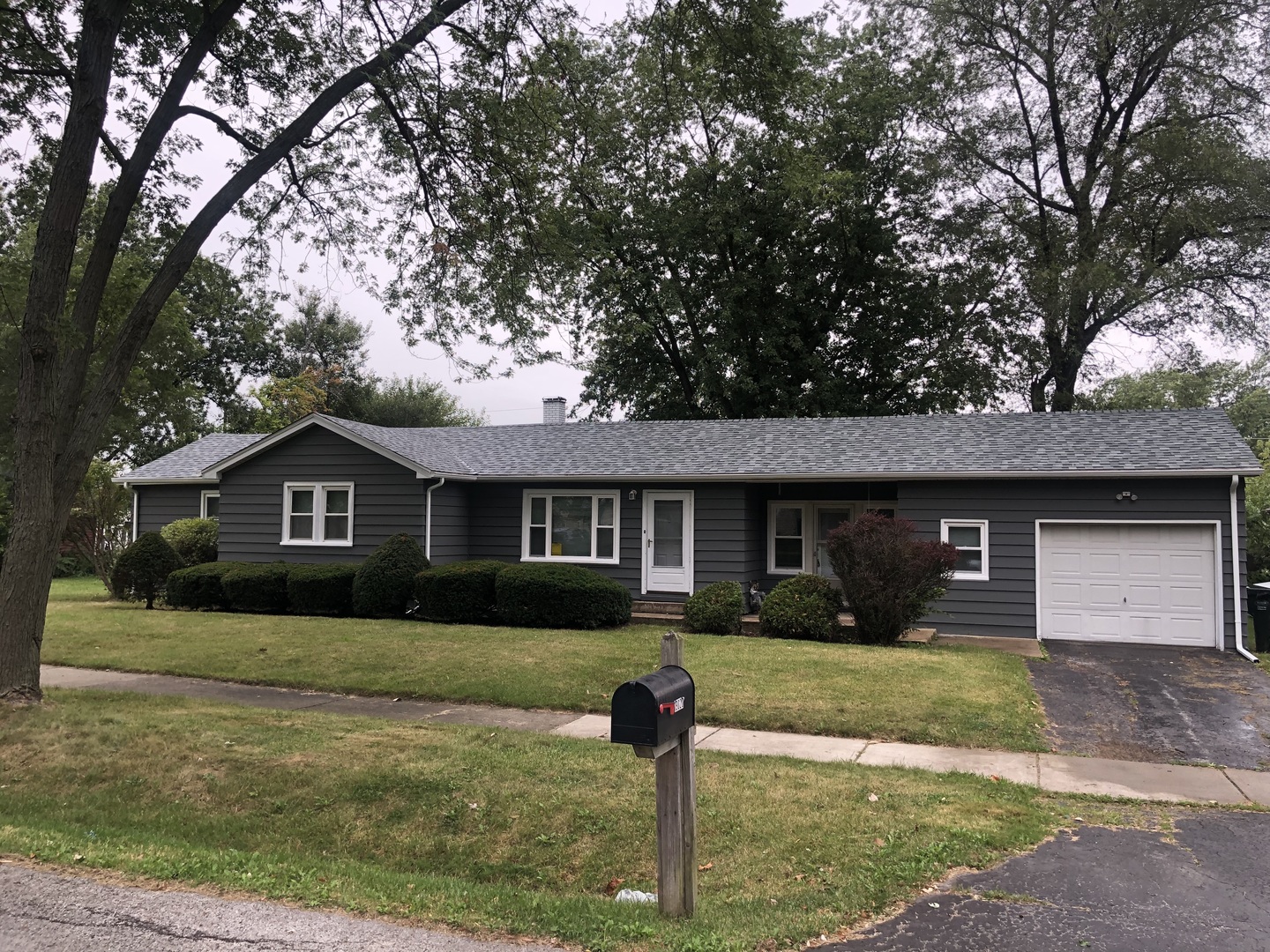 19020 Springfield Avenue Property Photo