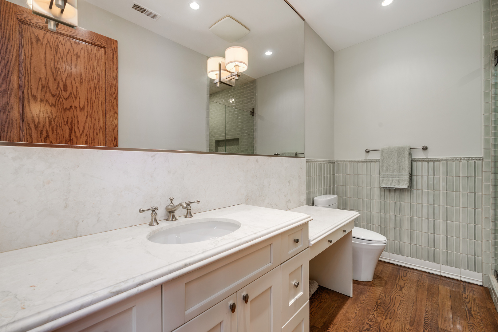 460 W Huron Street Property Photo 42