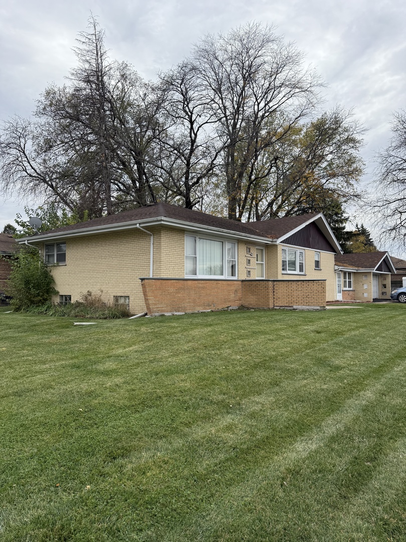 8026 Linder Avenue Property Photo 3