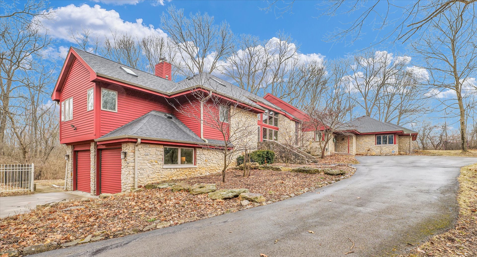 2409 N High Cross Road Property Photo