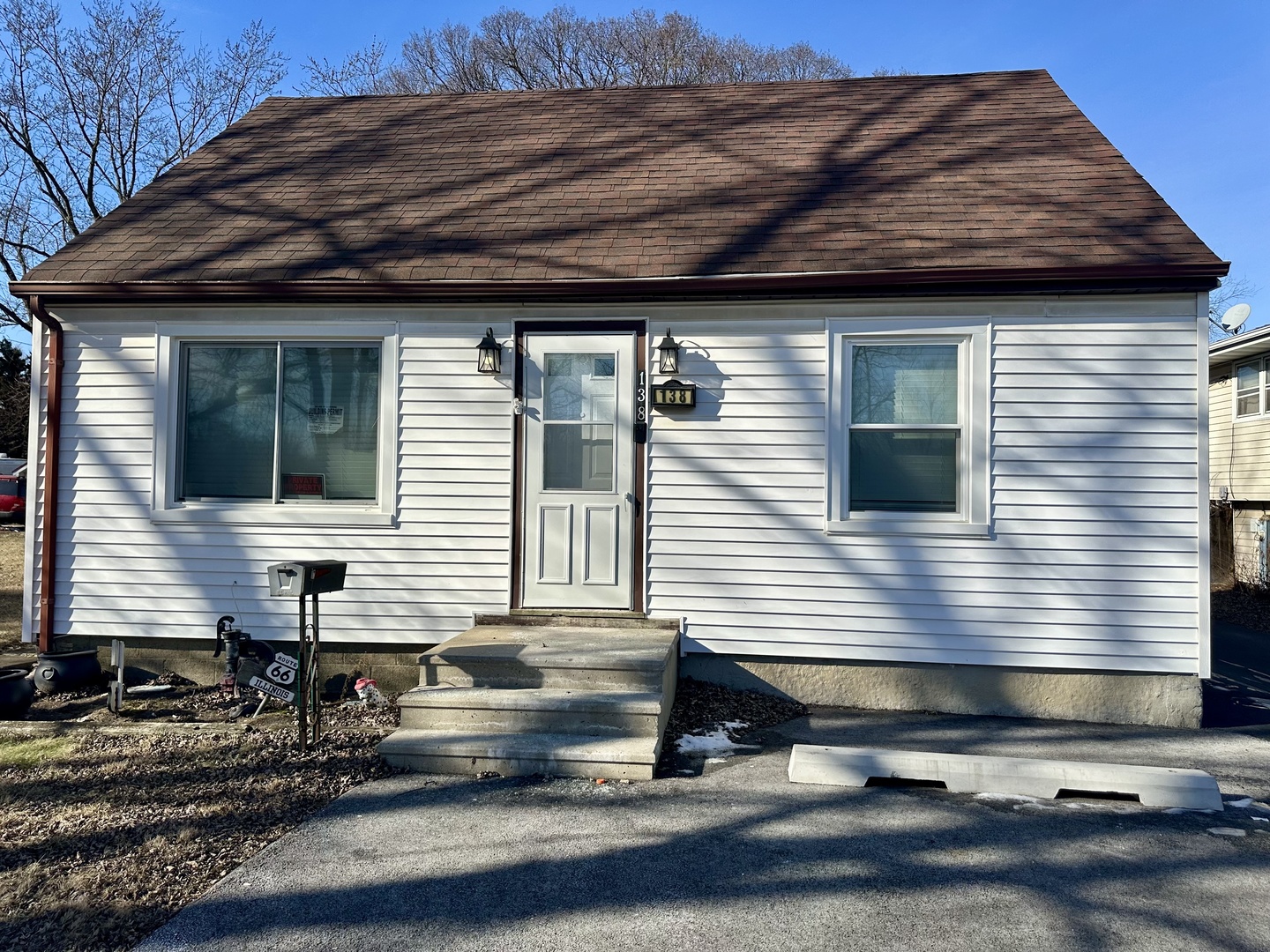 138 N Campbell Avenue Property Photo
