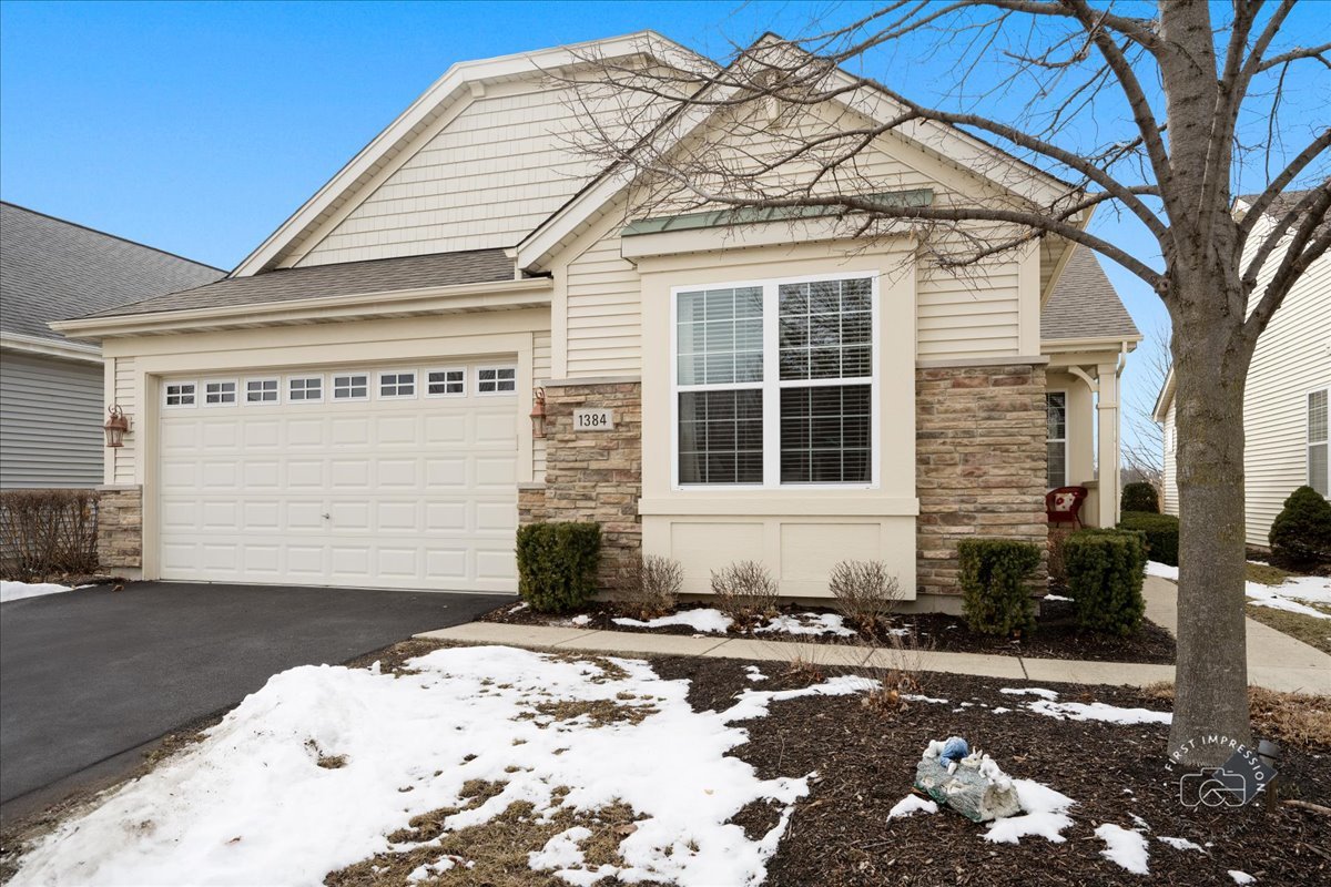 1384 Mansfield Drive Property Photo