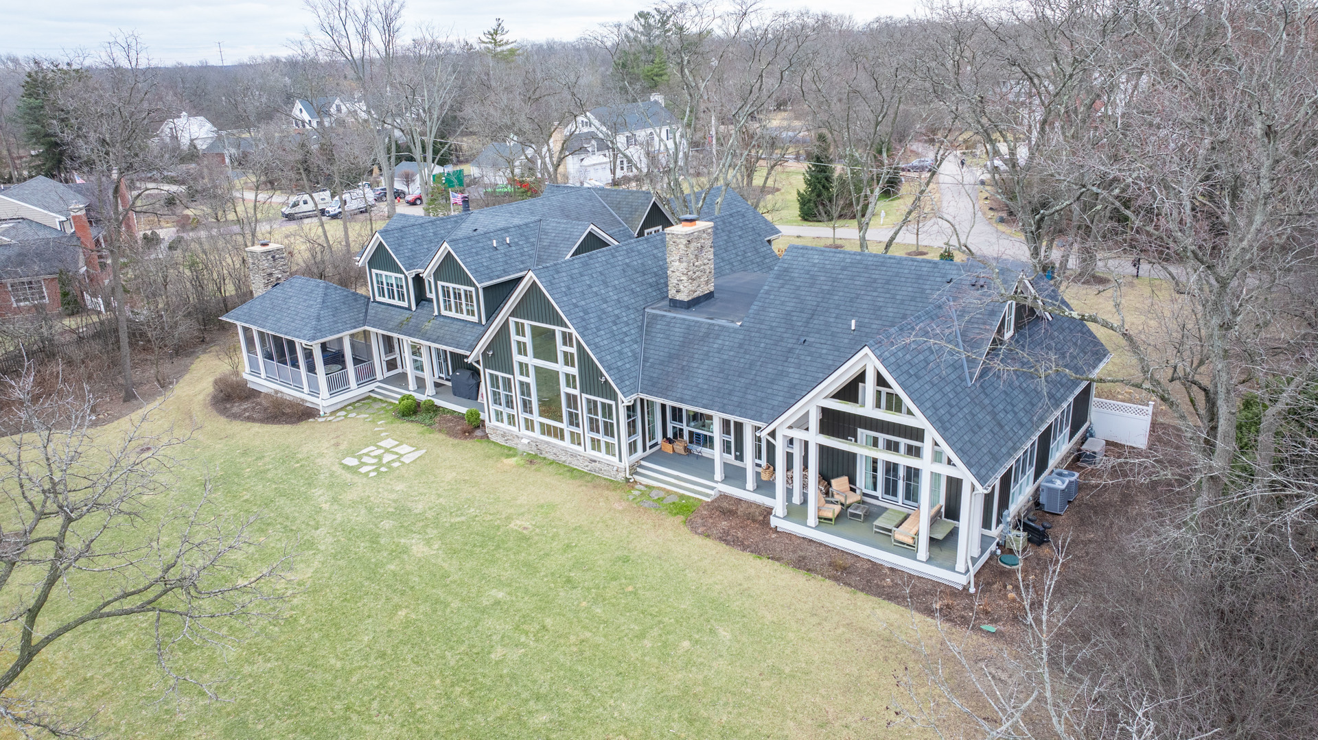 305 Maple Row Property Photo