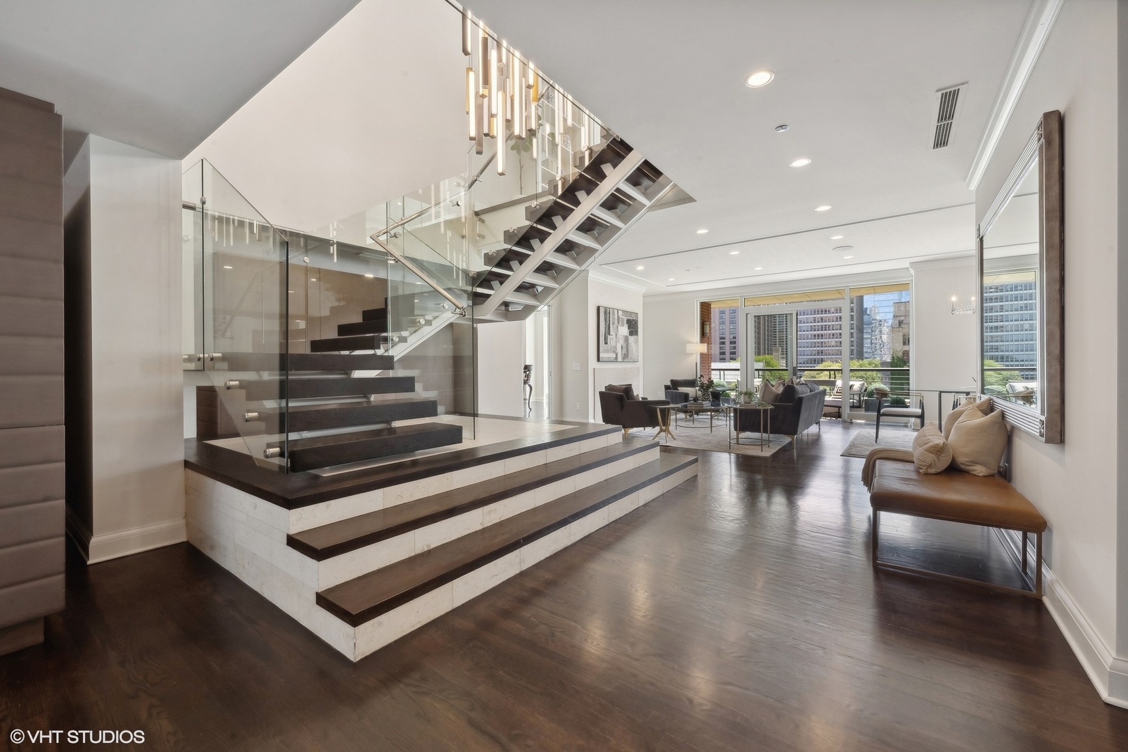 270 E Pearson Street 701-801 Property Photo 2