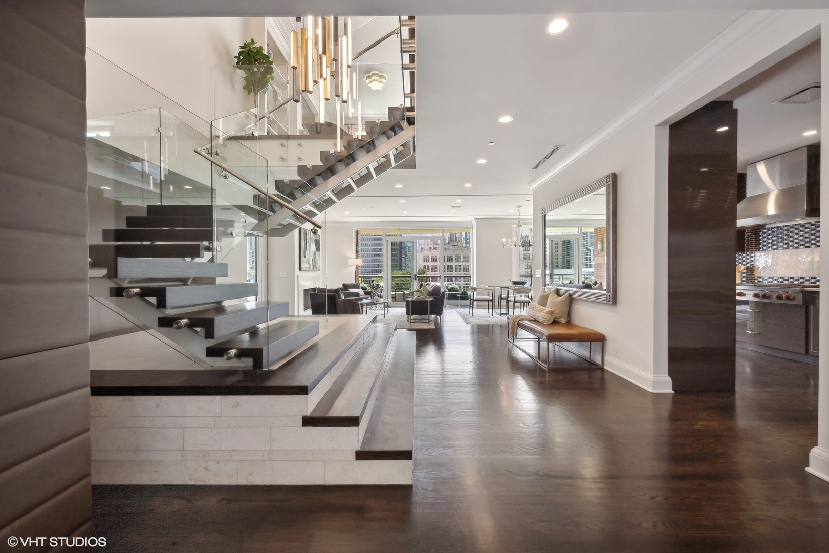 270 E Pearson Street 701-801 Property Photo 4