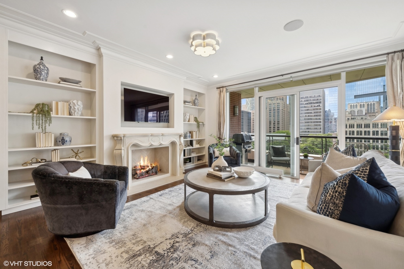 270 E Pearson Street 701-801 Property Photo 20