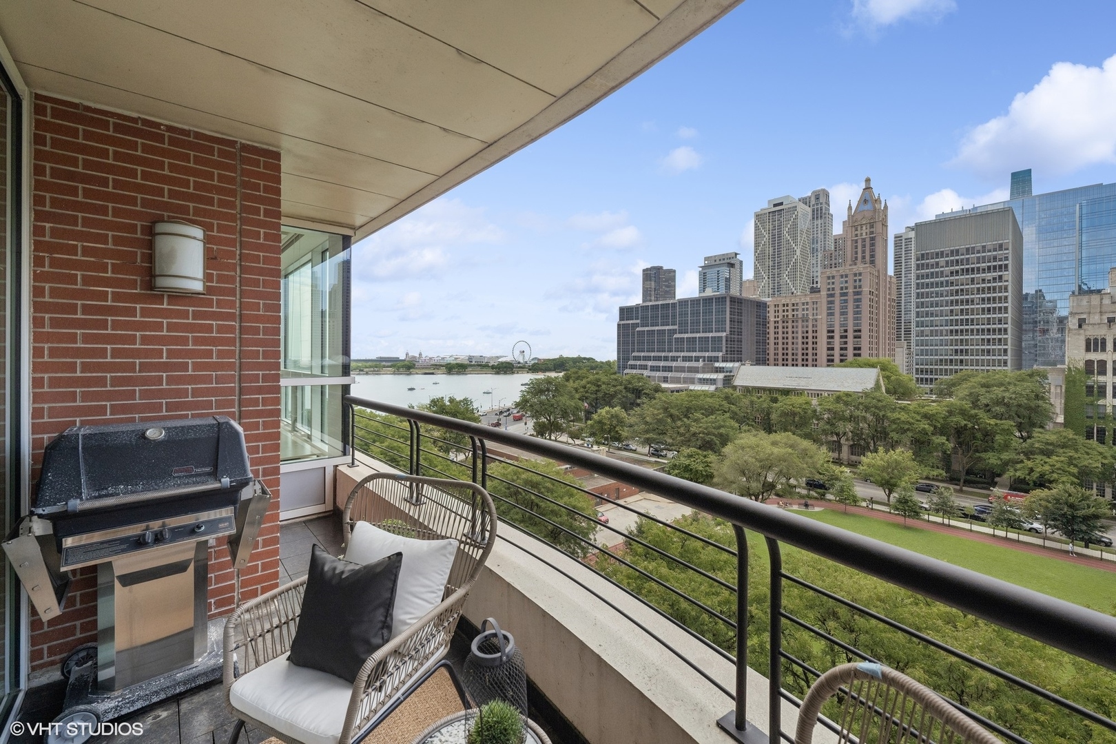 270 E Pearson Street 701-801 Property Photo 22