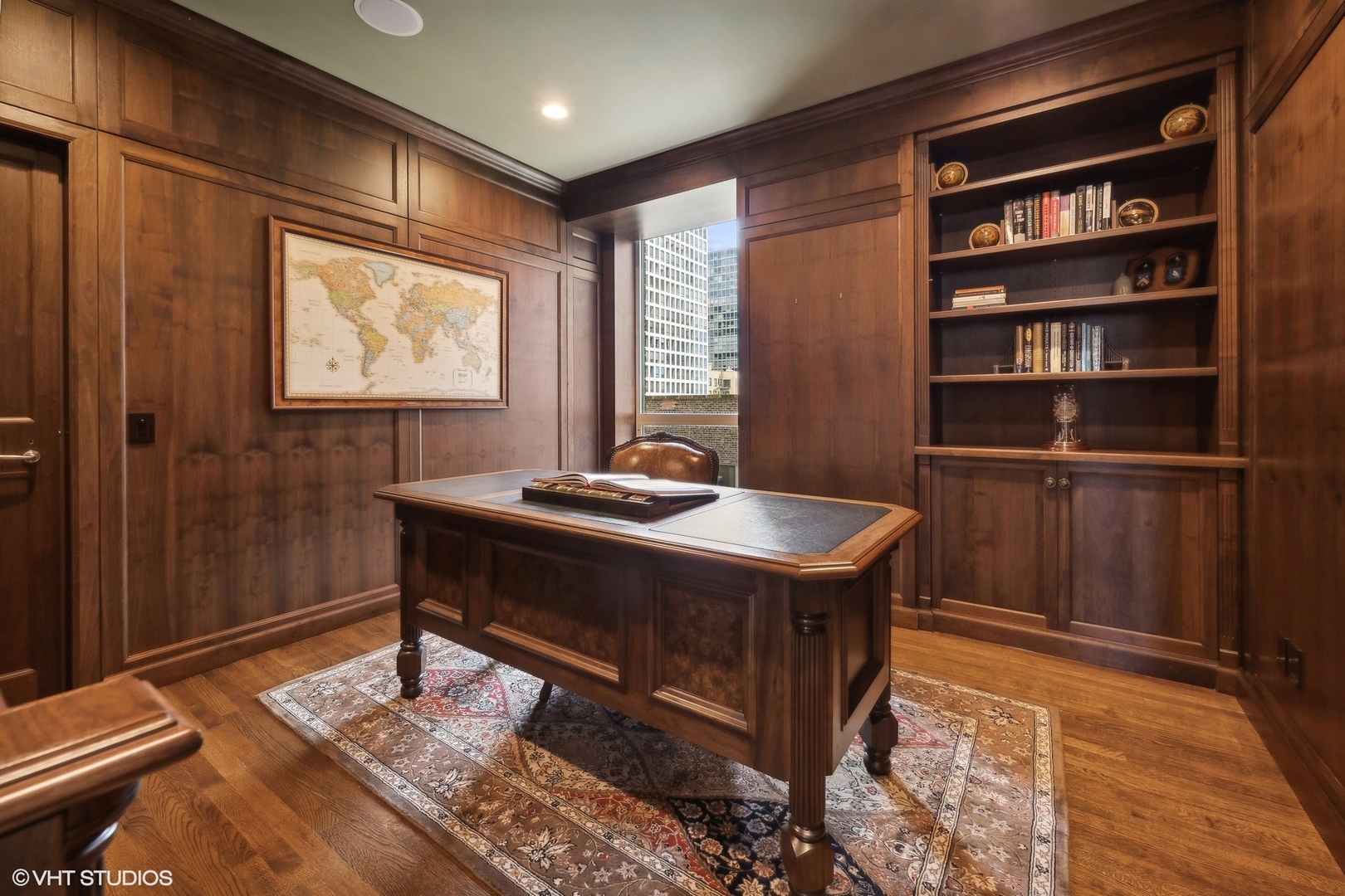 270 E Pearson Street 701-801 Property Photo 27