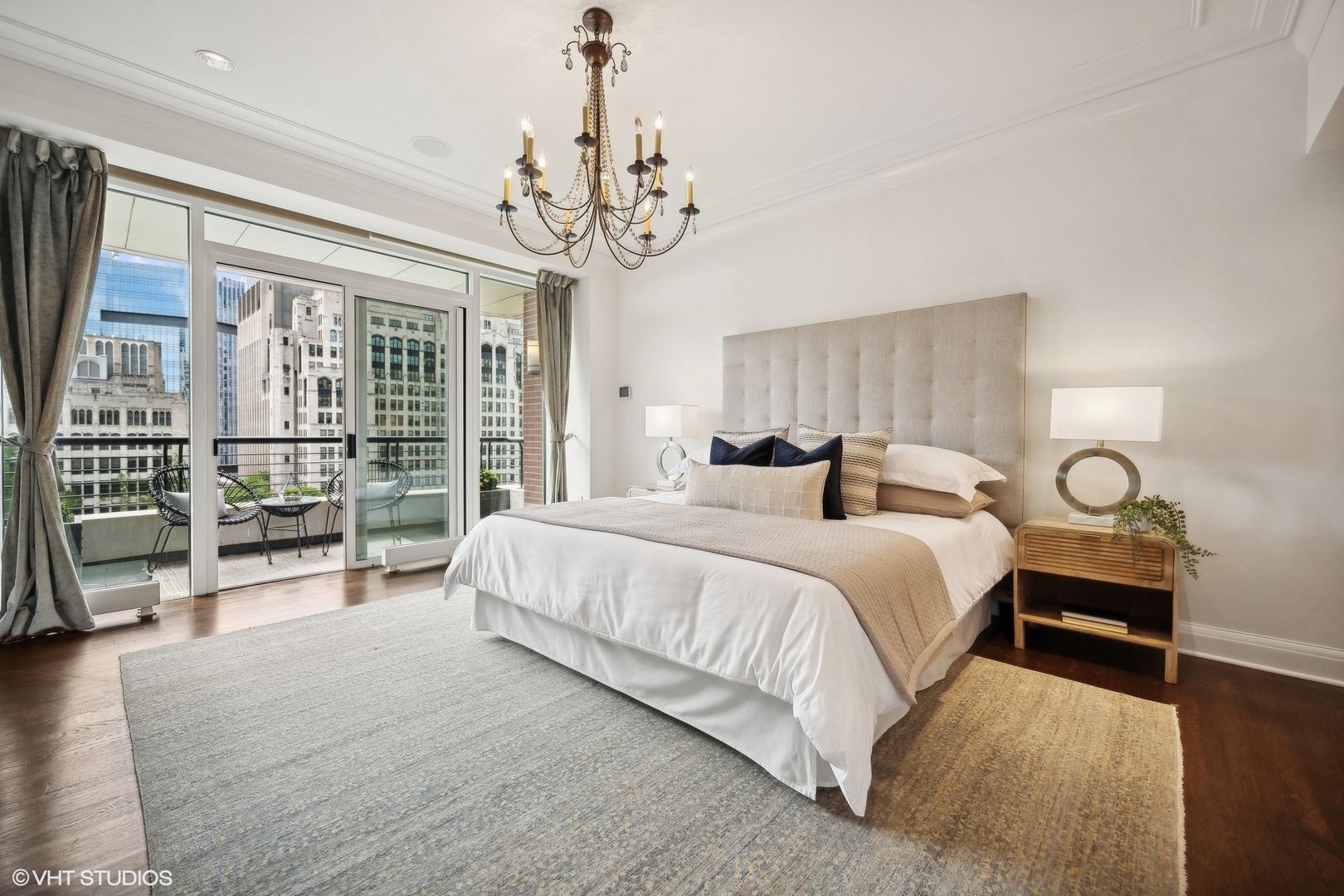 270 E Pearson Street 701-801 Property Photo 29