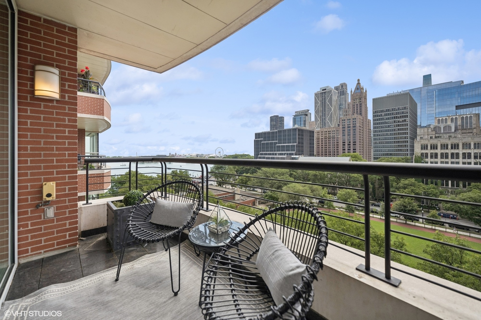 270 E Pearson Street 701-801 Property Photo 31