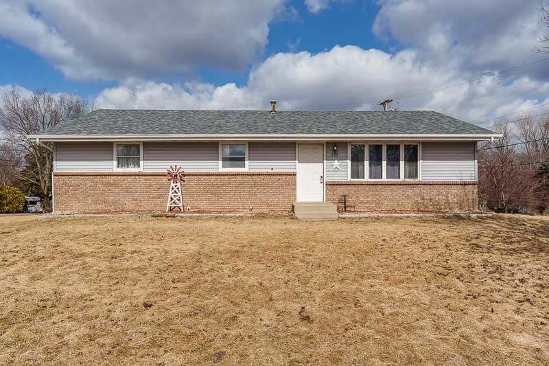 355 E Roosevelt Road Property Photo